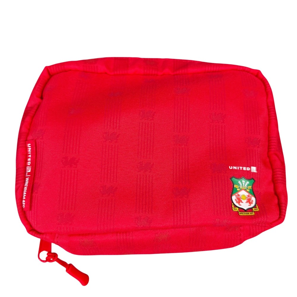 United Airlines Wrexham AFC Amenity Kit Travel‎ Pouch Soccer Sealed Contents